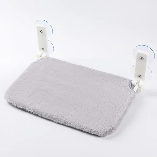 Plateforme de fenêtre pour chat, peluche grise et quatre ventouses transparentes